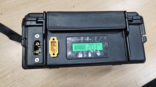 ���͸��� 21V